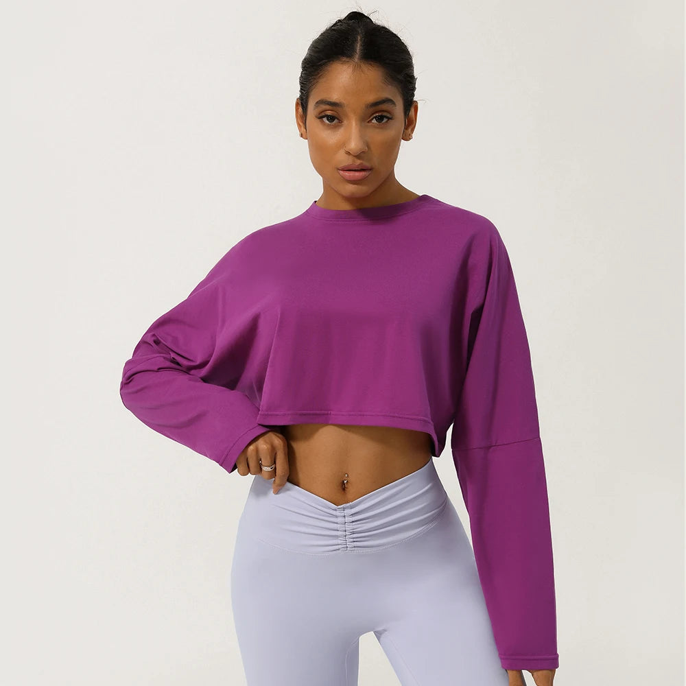 Elevate Your Workout with Our Women's Long Sleeve Fitness Crop Top - The Perfect Soft, Solid Color T-Shirt for Running and Yoga!